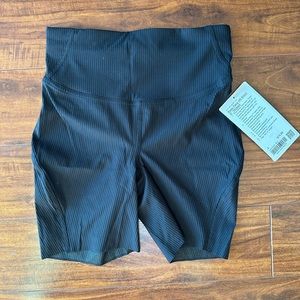 Lulu lemon base pace HR short 6” RIBBED